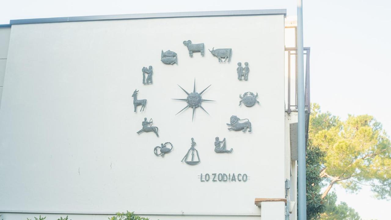 The Zodiac Apartment - Italian Homing 西尔米奥奈 外观 照片